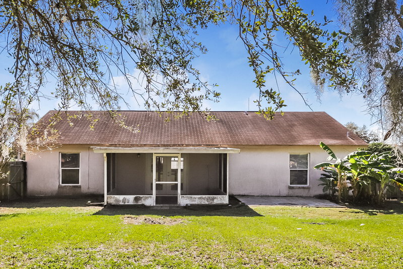 1,825/Mo, 2738 Hickory Ridge Dr Lakeland, FL 33813 Rear View
