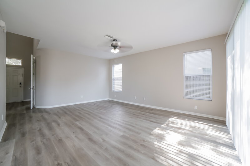 4,680/Mo, 9613 Laurel Ledge Dr Riverview, FL 33569 Living Room View 2