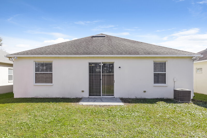2,210/Mo, 3207 Downan Point Dr Land O Lakes, FL 34638 Rear View