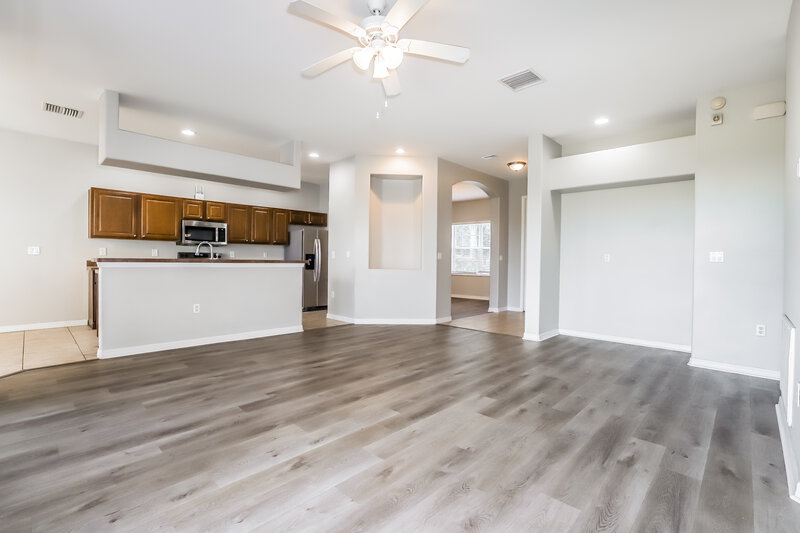 2,240/Mo, 2459 Hamlet Cir Lakeland, FL 33810 Living Room View