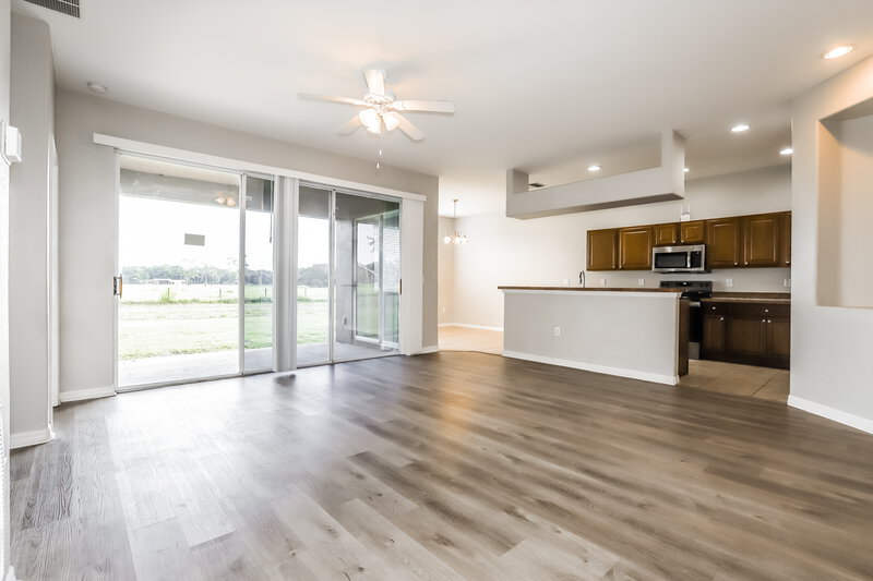 2,240/Mo, 2459 Hamlet Cir Lakeland, FL 33810 Living Room View 2