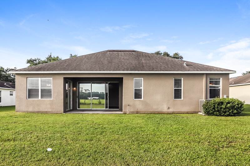 2,240/Mo, 2459 Hamlet Cir Lakeland, FL 33810 Rear View