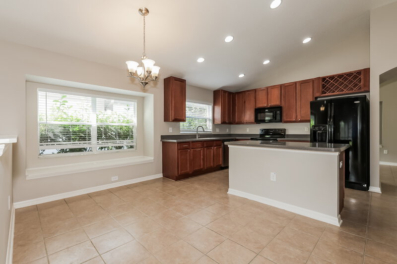 0/Mo, 433 Down Pine Dr Seffner, FL 33584 Breakfast Nook View