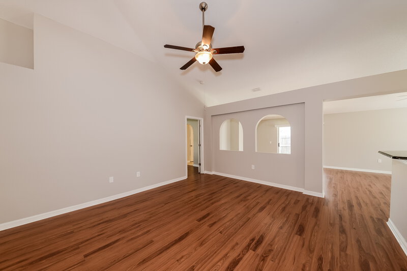 2,240/Mo, 4705 Dragon Tail Ct Valrico, FL 33594 Family Room View 2