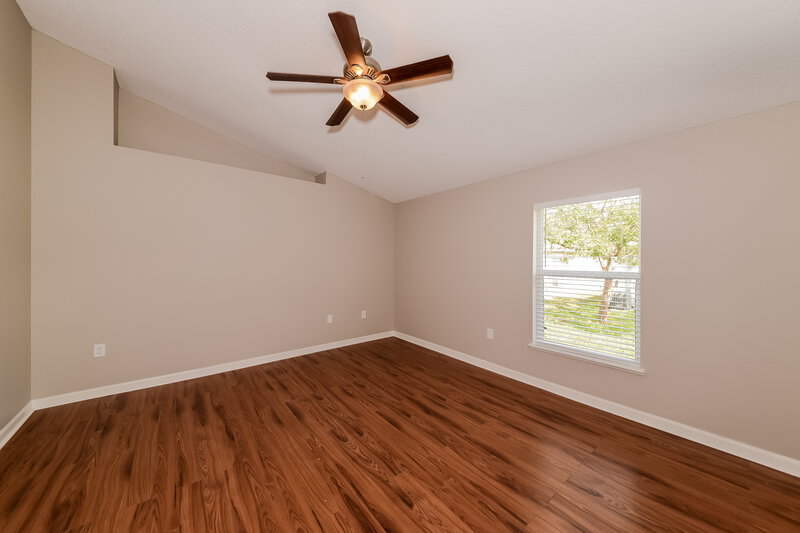 2,240/Mo, 4705 Dragon Tail Ct Valrico, FL 33594 Main Bedroom View