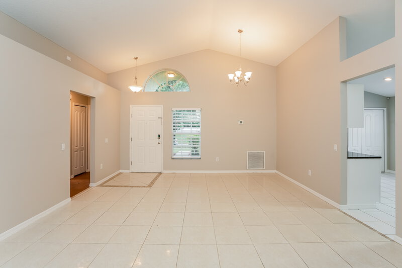 2,545/Mo, 3849 Bellewater Blvd Riverview, FL 33578 Living Room View