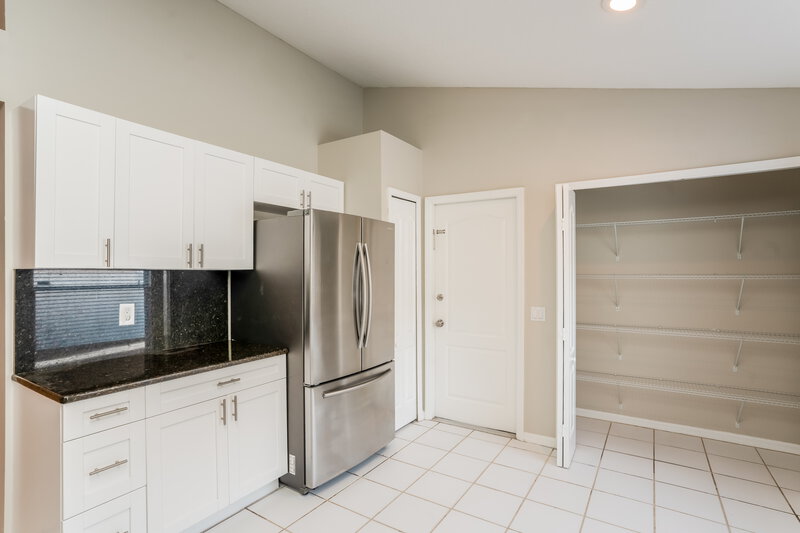 2,545/Mo, 3849 Bellewater Blvd Riverview, FL 33578 Kitchen View 2