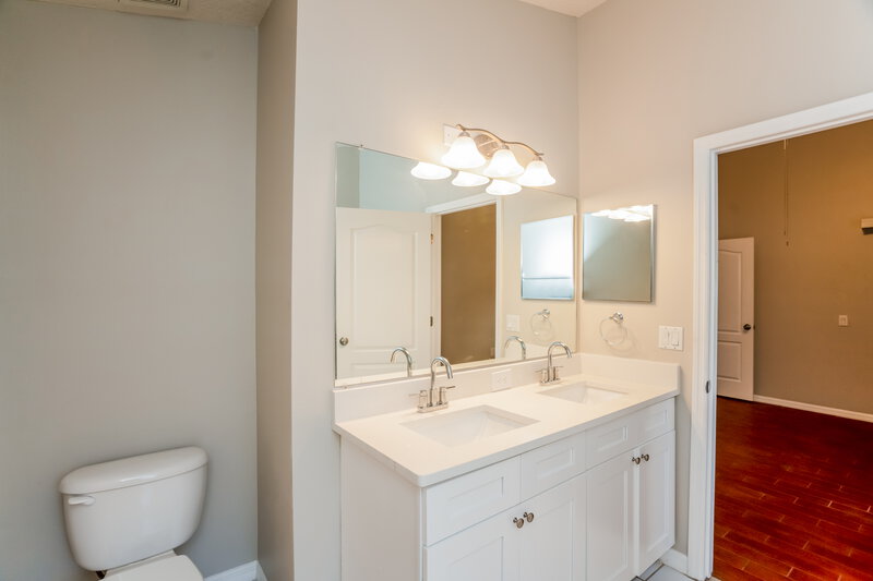 2,545/Mo, 3849 Bellewater Blvd Riverview, FL 33578 Main Bathroom View