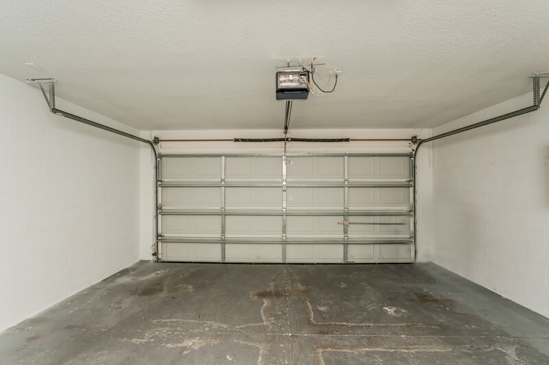 2,545/Mo, 3849 Bellewater Blvd Riverview, FL 33578 Garage View