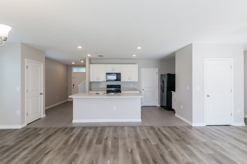 2,400/Mo, 6526 Seaway Dr Brooksville, FL 34604 Living Room View