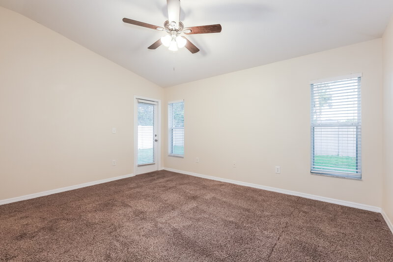 1,810/Mo, 2205 Colville Chase Dr Ruskin, FL 33570 Main Bedroom View