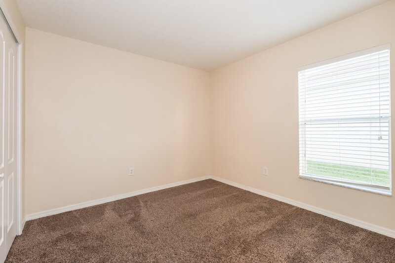1,810/Mo, 2205 Colville Chase Dr Ruskin, FL 33570 Bedroom View