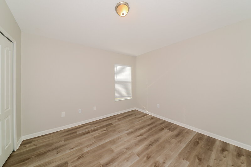 2,305/Mo, 1131 Seminole Sky Dr Ruskin, FL 33570 Bedroom View