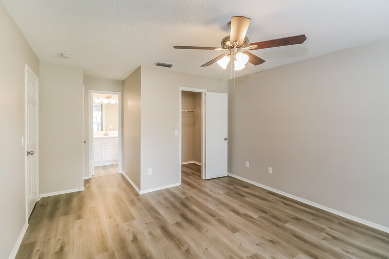 2,310/Mo, 1526 Baker Rd Lutz, FL 33559 Main Bedroom View 2