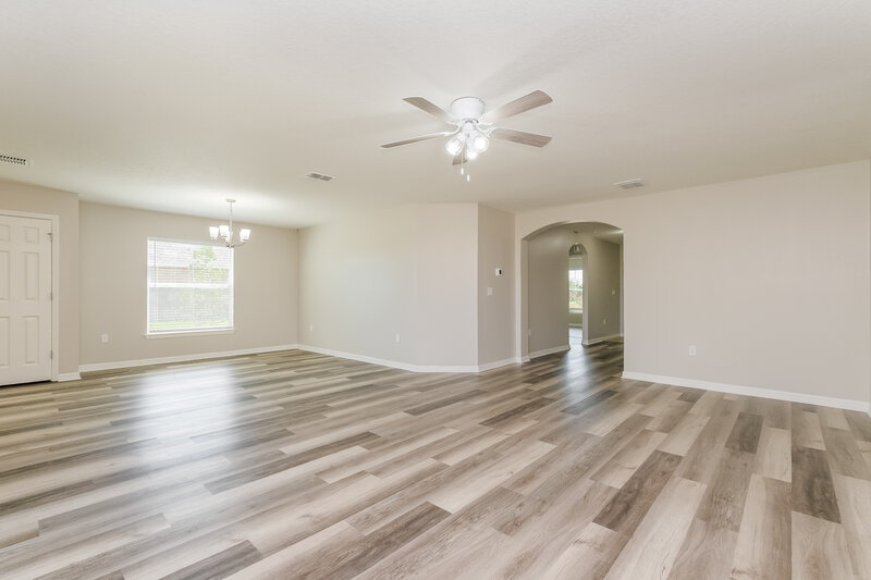 1,850/Mo, 6643 Wirevine Dr Brooksville, FL 34602 Living Room View 2