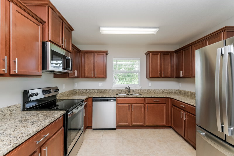 1,850/Mo, 6643 Wirevine Dr Brooksville, FL 34602 Kitchen View