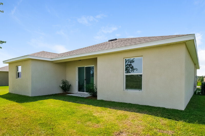1,850/Mo, 6643 Wirevine Dr Brooksville, FL 34602 Rear View