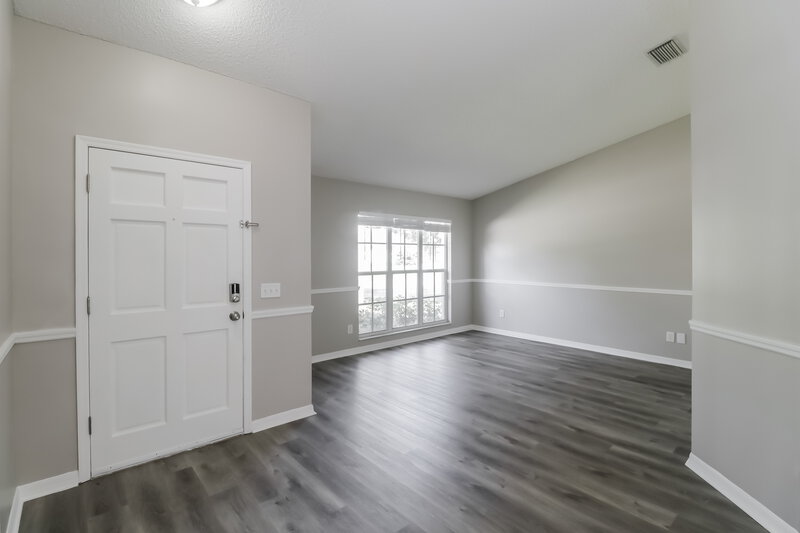 2,450/Mo, 9765 Fox Hollow Rd Tampa, FL 33647 Living Room View