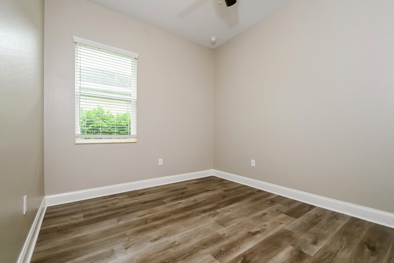 2,015/Mo, 4388 Winding Oaks Cir Mulberry, FL 33860 Main Bedroom View 3