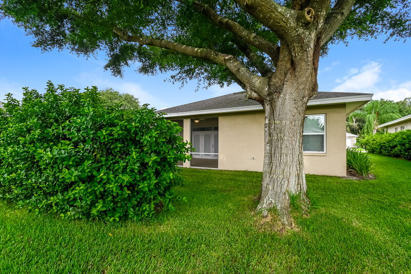 2,015/Mo, 4388 Winding Oaks Cir Mulberry, FL 33860 Rear View