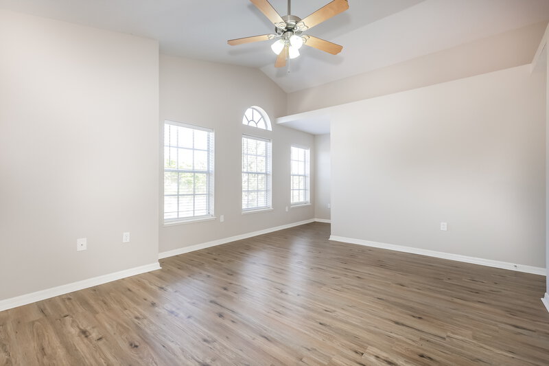 1,965/Mo, 939 Brenton Leaf Dr Ruskin, FL 33570 Main Bedroom View