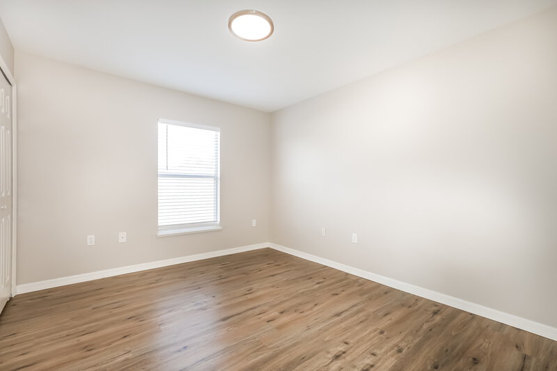 1,965/Mo, 939 Brenton Leaf Dr Ruskin, FL 33570 Bedroom View