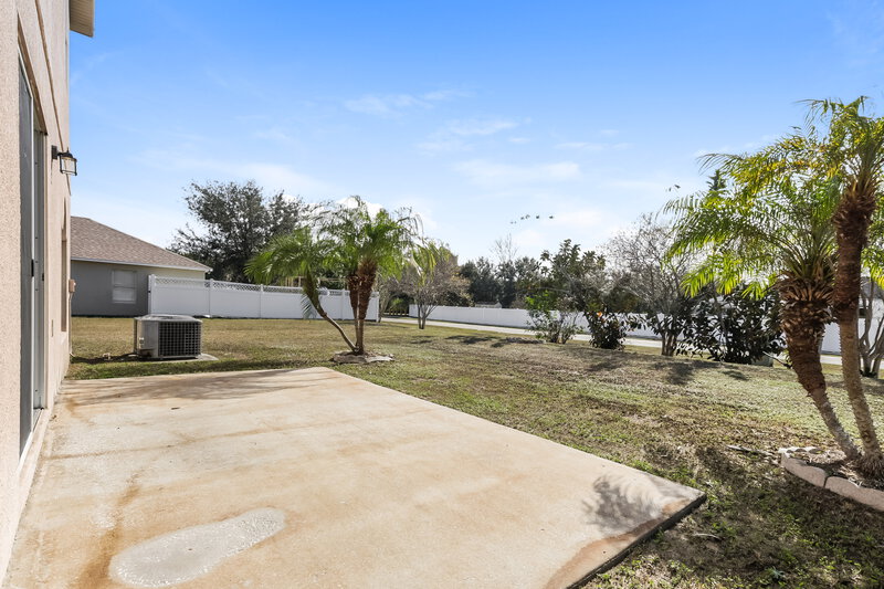 1,965/Mo, 939 Brenton Leaf Dr Ruskin, FL 33570 Exterior View