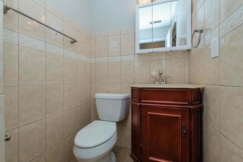 2,310/Mo, 619 Bellingham Pl Palm Harbor, FL 34684 Bathroom View