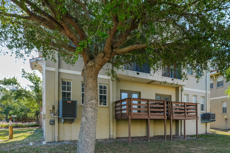 1,950/Mo, 6516 Quiet Pool Ct Apollo Beach, FL 33572 Rear View