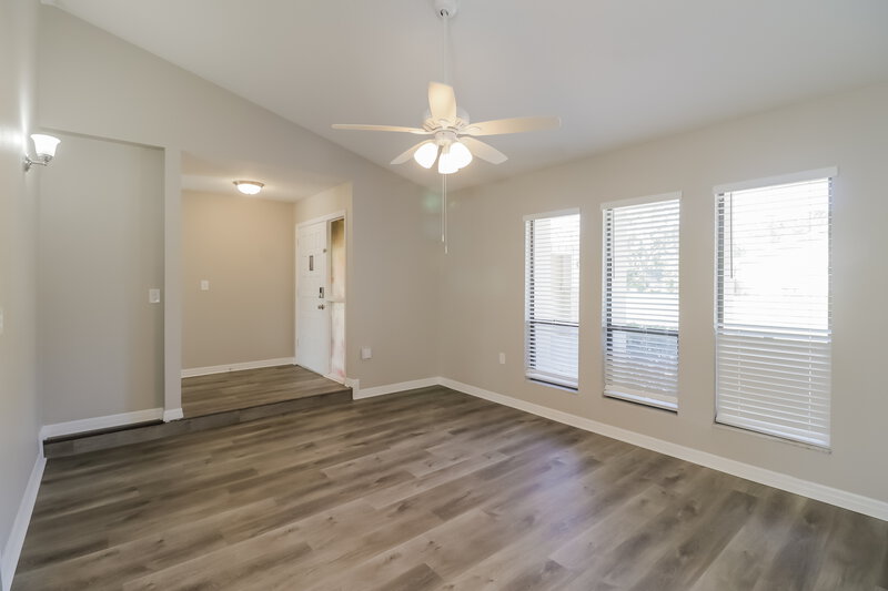 1,950/Mo, 13700 Whitby Rd Hudson, FL 34667 Misc View 2