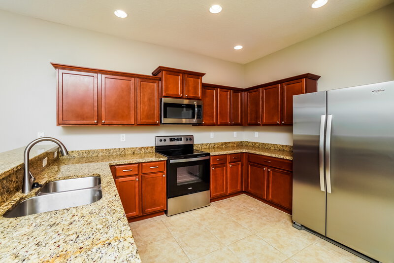 2,125/Mo, 6550 Wirevine Dr Brooksville, FL 34602 Kitchen View