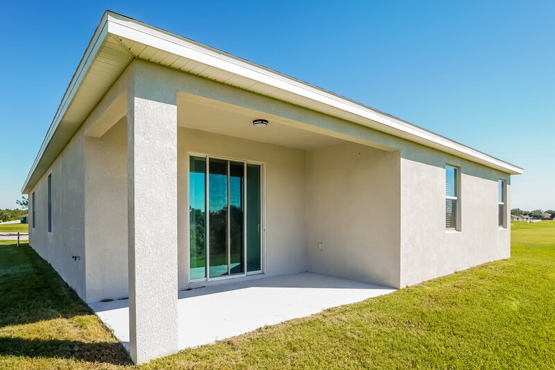 2,125/Mo, 6550 Wirevine Dr Brooksville, FL 34602 Rear View