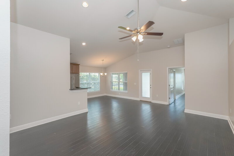 2,500/Mo, 10825 Standing Stone Dr Wimauma, FL 33598 Dining Room View
