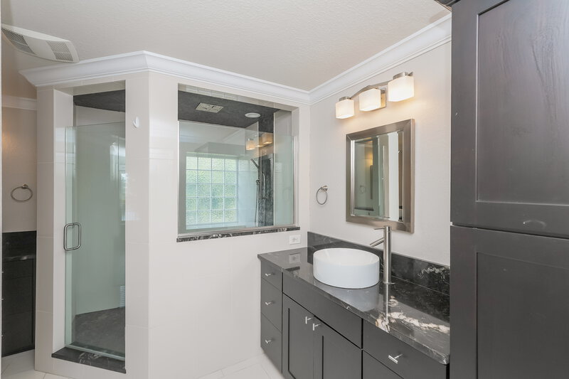 2,500/Mo, 10825 Standing Stone Dr Wimauma, FL 33598 Main Bathroom View