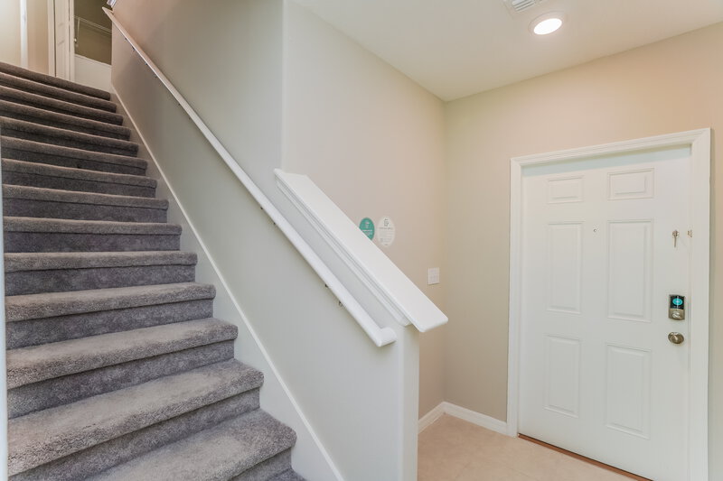 2,285/Mo, 7220 Spring Snowflake Avenue Tampa, FL 33619 Foyer View