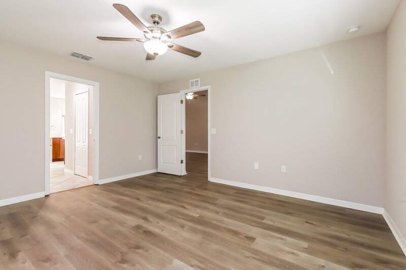 2,485/Mo, 1873 Kingsmill Dr Bartow, FL 33830 Main Bedroom View 2