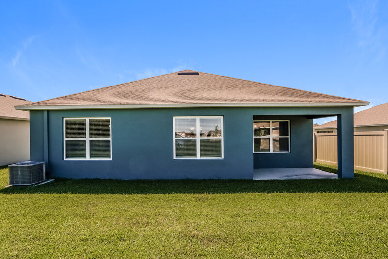 2,370/Mo, 5620 Peace River Dr Lakeland, FL 33811 Rear View