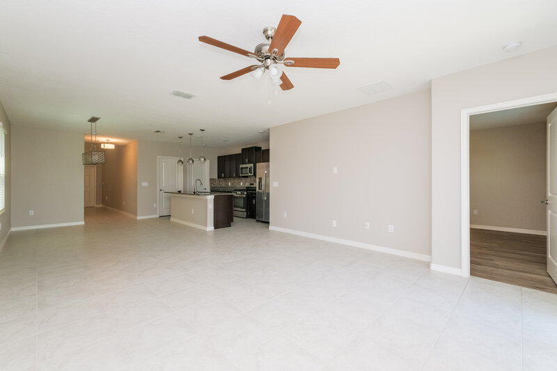 2,800/Mo, 9646 Lemon Drop Loop Ruskin, FL 33573 Living Room View 2