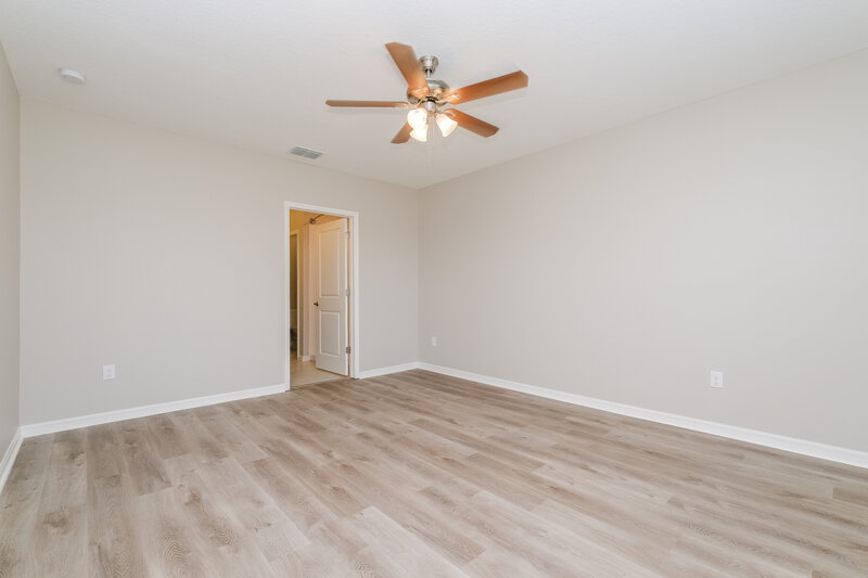 2,800/Mo, 9646 Lemon Drop Loop Ruskin, FL 33573 Main Bedroom View