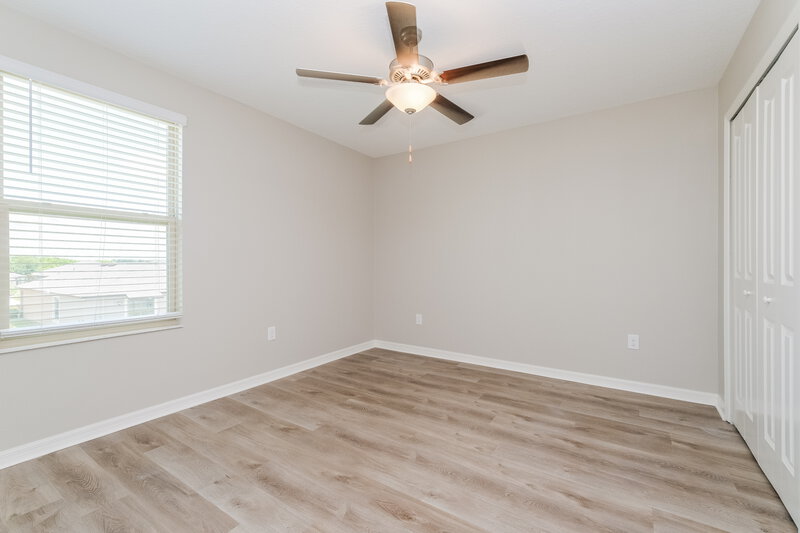 2,800/Mo, 9646 Lemon Drop Loop Ruskin, FL 33573 Bedroom View 2
