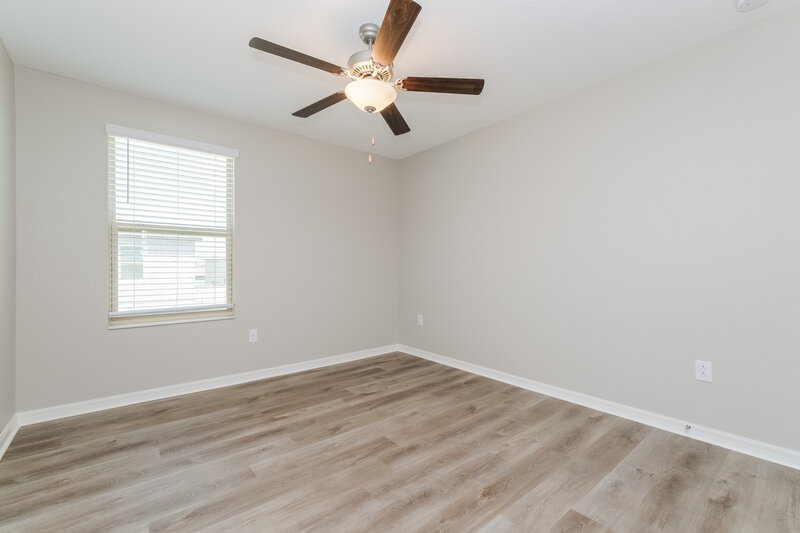 2,800/Mo, 9646 Lemon Drop Loop Ruskin, FL 33573 Bedroom View 3