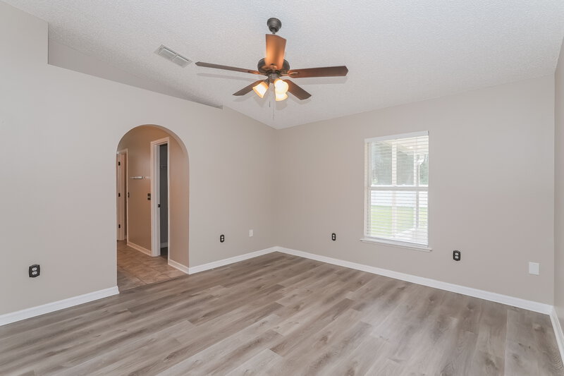 2,045/Mo, 5632 Oakwood Knoll Dr Lakeland, FL 33811 Main Bedroom View