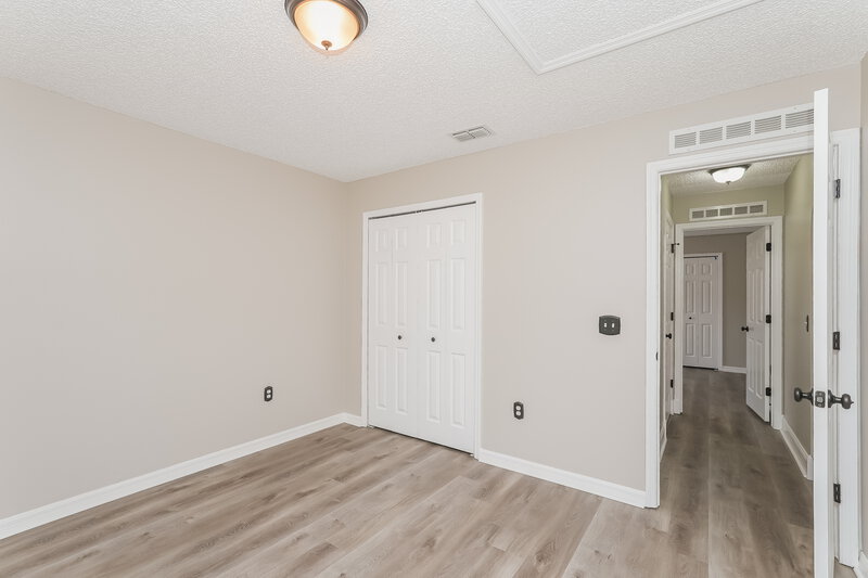 2,045/Mo, 5632 Oakwood Knoll Dr Lakeland, FL 33811 Bedroom View 2