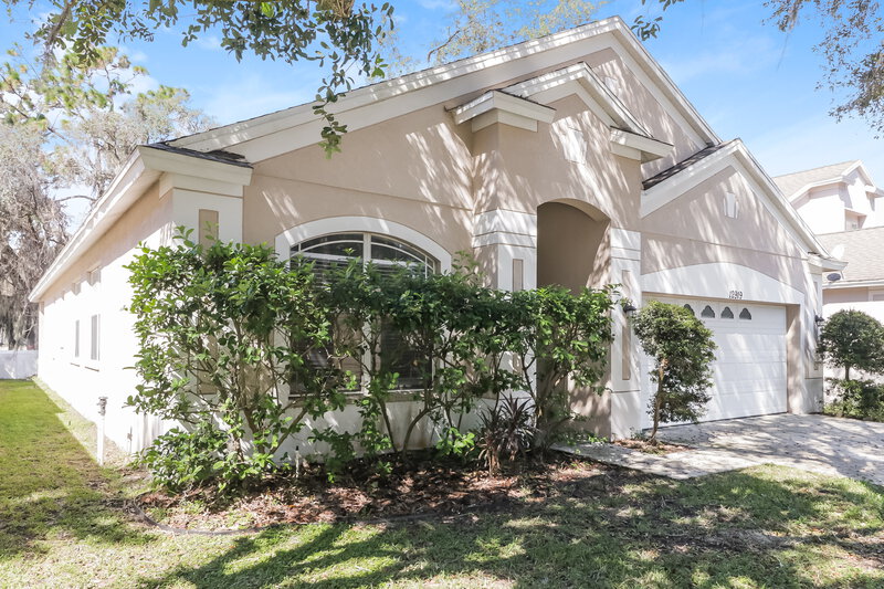 2,570/Mo, 12919 Terrace Springs Dr Temple Terrace, FL 33637 Front View