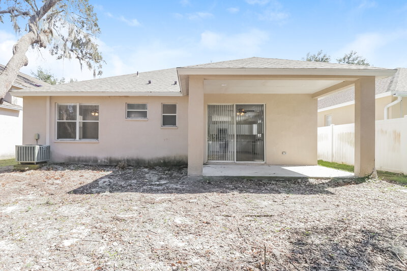 2,570/Mo, 12919 Terrace Springs Dr Temple Terrace, FL 33637 Rear View
