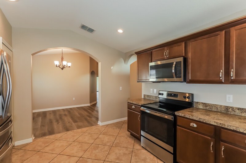 3,440/Mo, 1817 James Towne Ln Bartow, FL 33830 Kitchen View 2