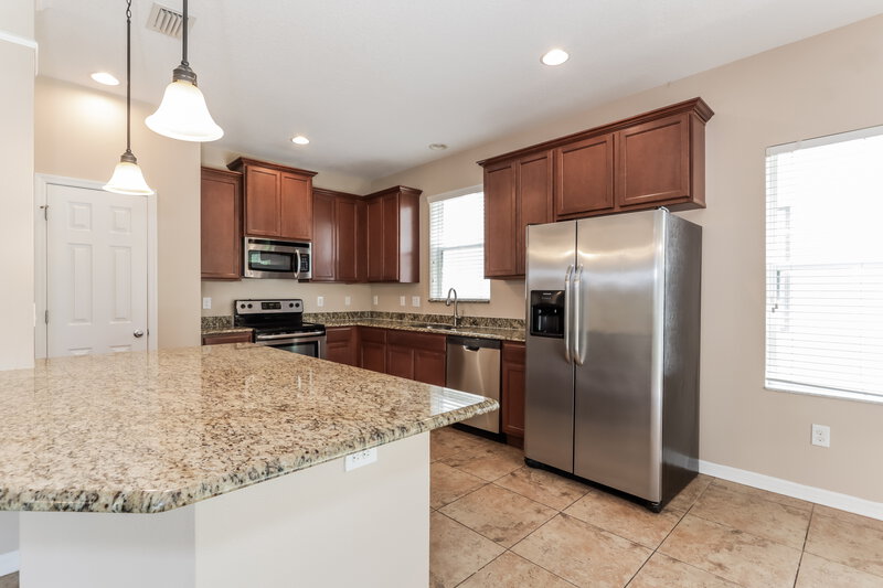3,100/Mo, 16409 Egret Crossing Ln Lithia, FL 33547 Kitchen View