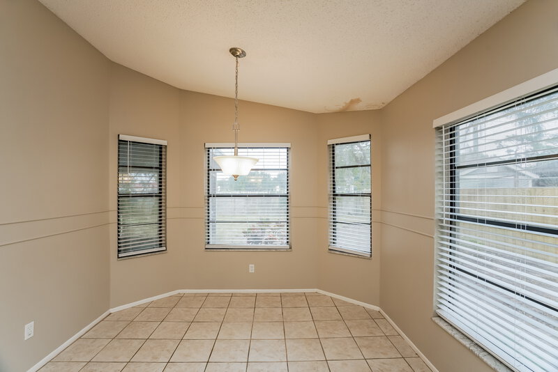2,245/Mo, 12012 Fruitwood Dr Riverview, FL 33569 Breakfast Nook View