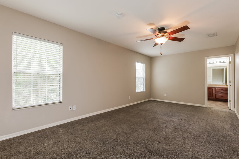 2,360/Mo, 3613 Hatchbend Way Wesley Chapel, FL 33544 Main Bedroom View