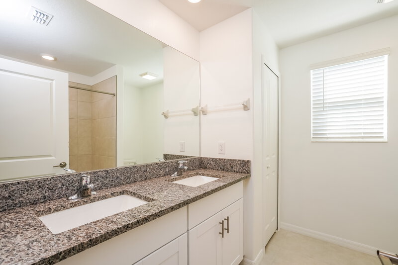 2,495/Mo, 7308 Spring Snowflake Ave Tampa, FL 33619 Misc View 12